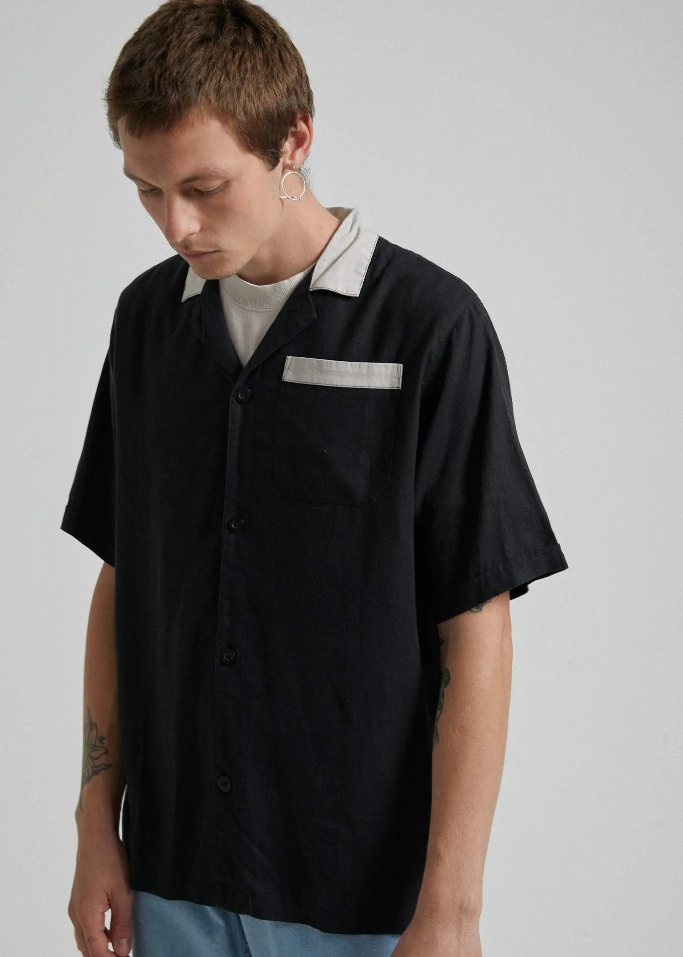 Afends Mens Bowlo - Hemp Cuban Short Sleeve Shirt - Black