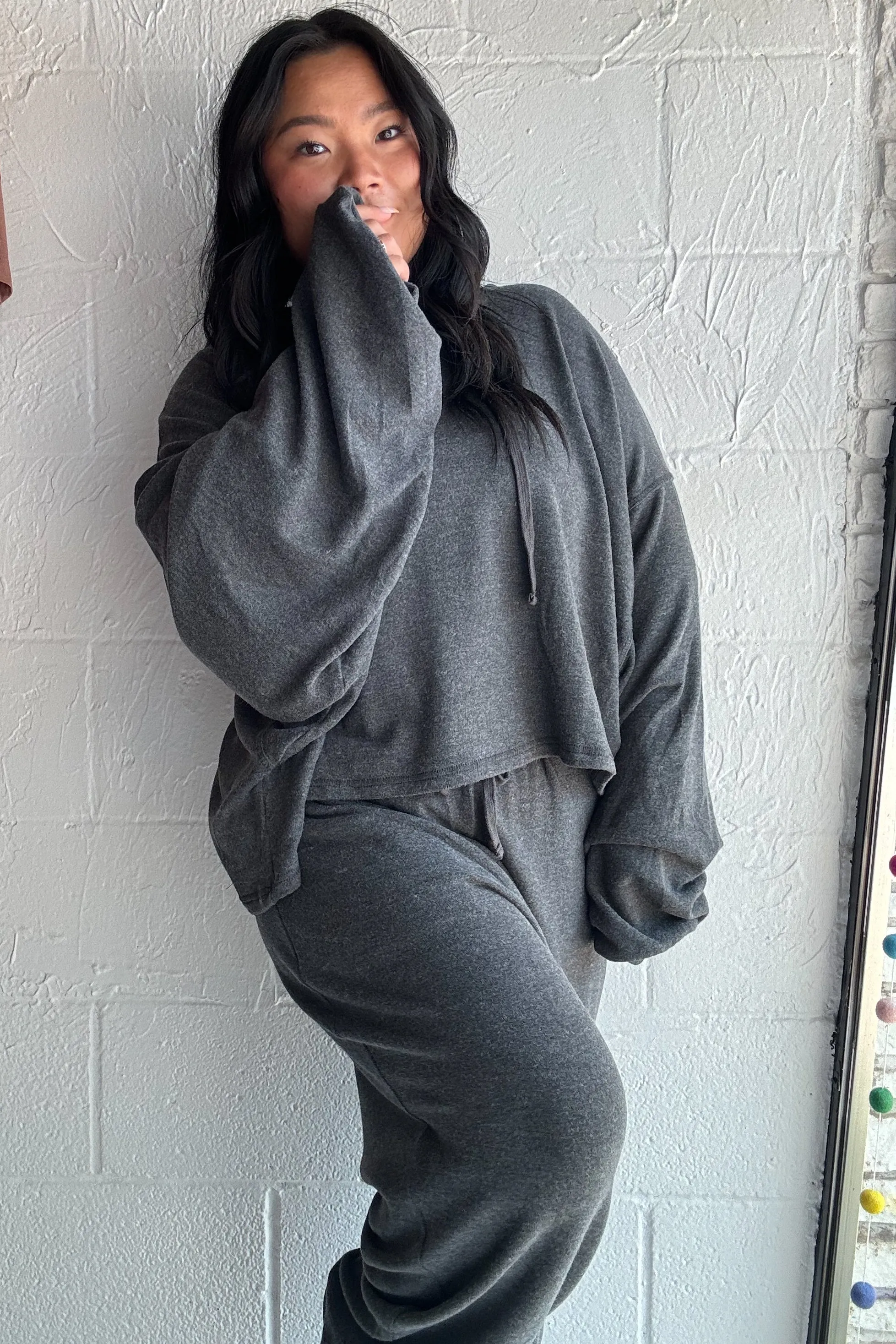 ULTRA SOFT CROPPED HOODIE   JOGGERS SET